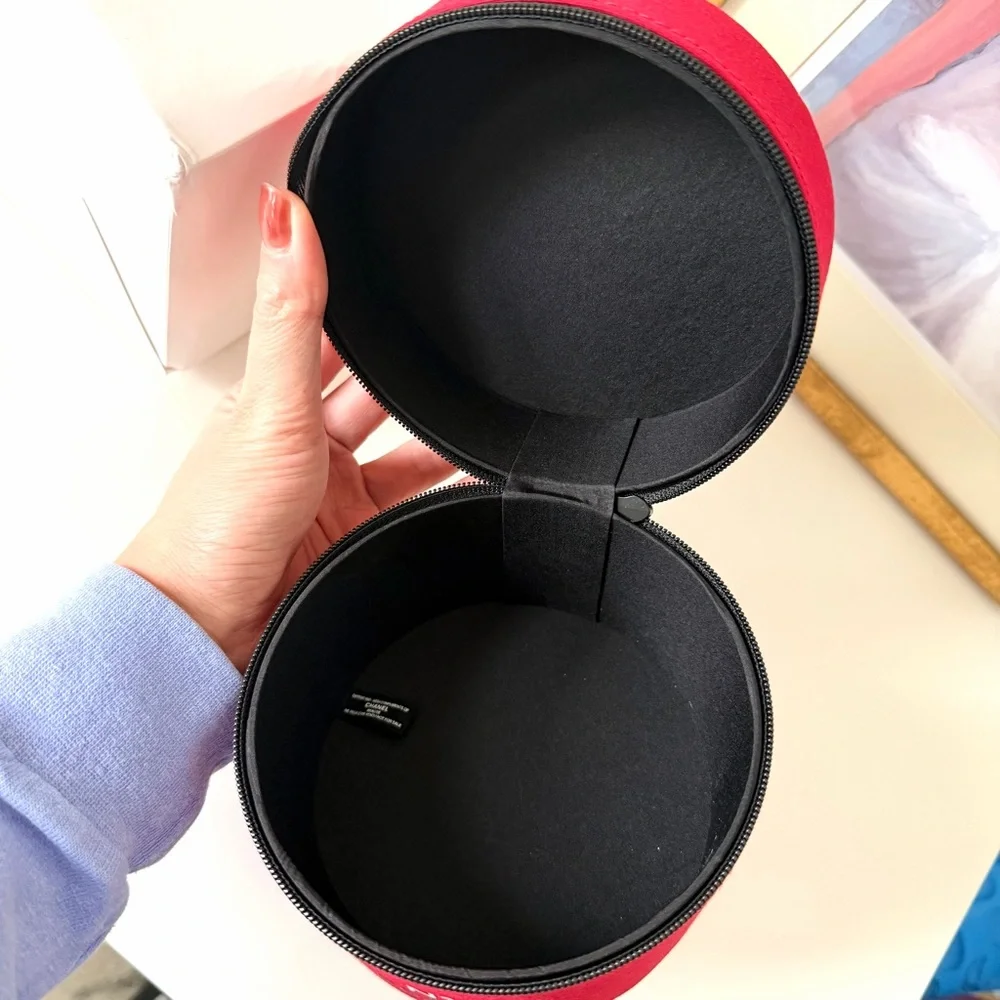 Chanel N1 Red Zip Cosmetic‎ Case